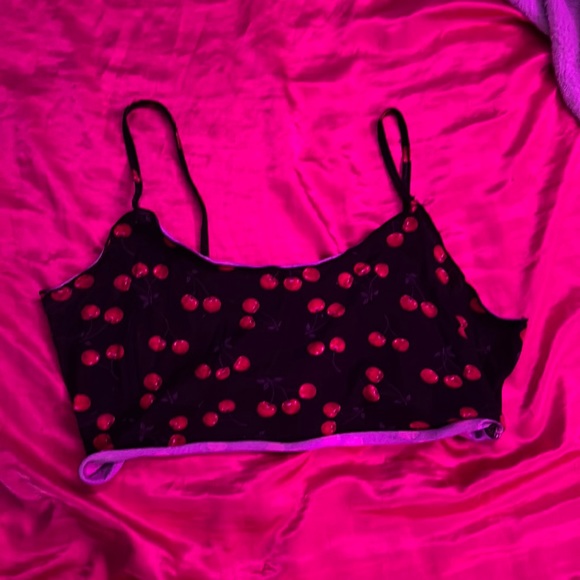 Cherry cropped tank top - Picture 1 of 1